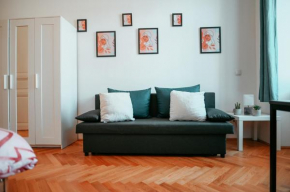 Raimond Apartment Top 12